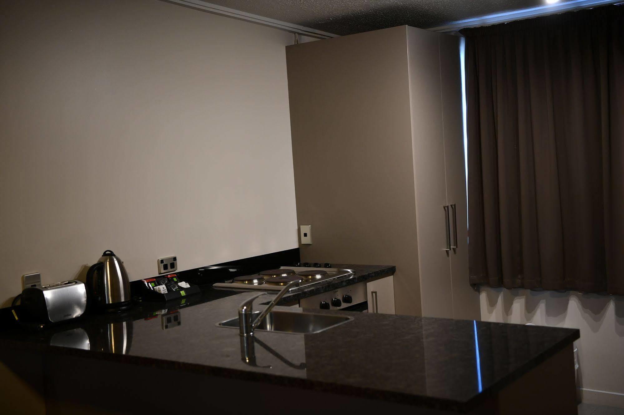 City Central Motel Apartments Christchurch Exterior foto